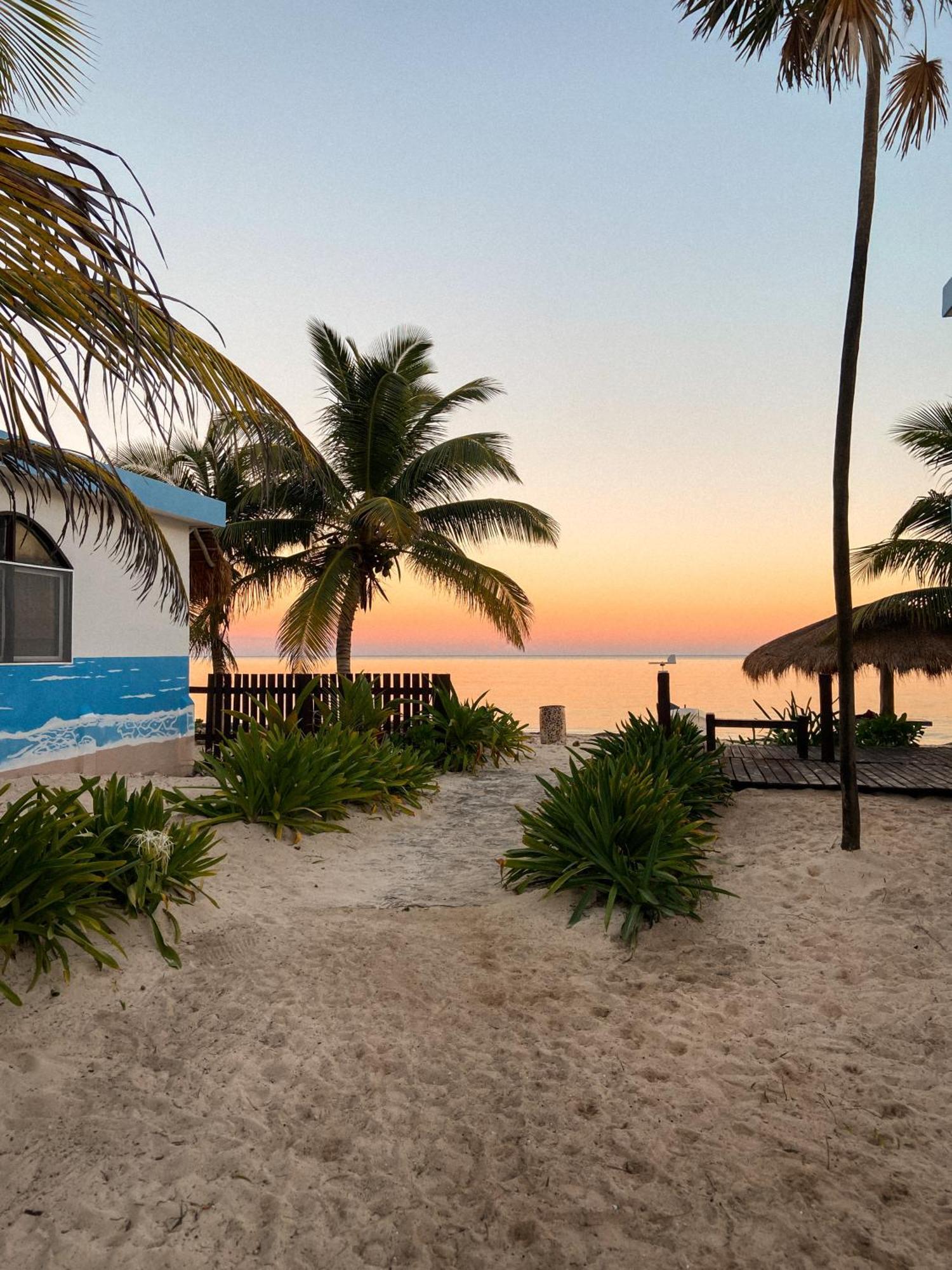 Pronoia Casa De Playa Villa Mahahual Exterior photo
